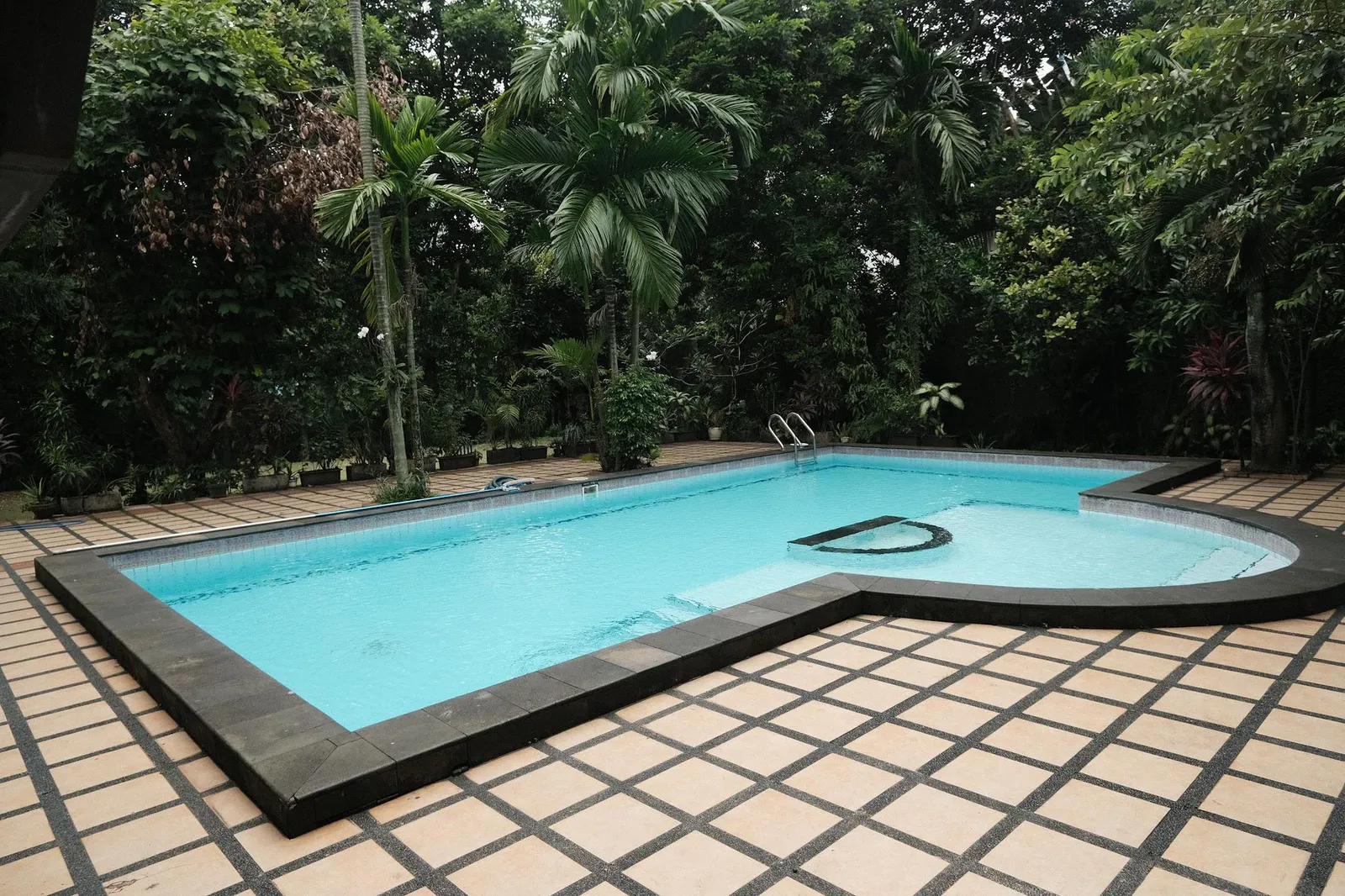 Kolam renang Sekolah Rumah Dandelion (1 dari 4)