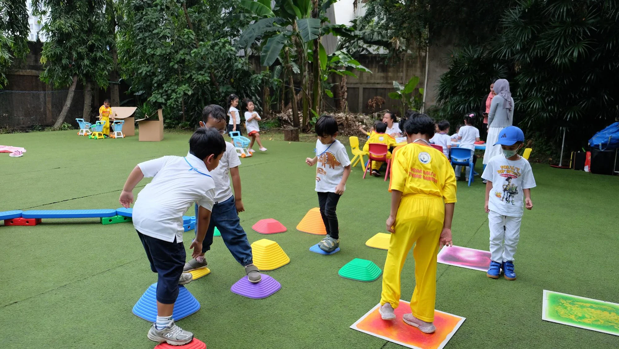 Lapangan Sekolah Rumah Dandelion (3 dari 4)